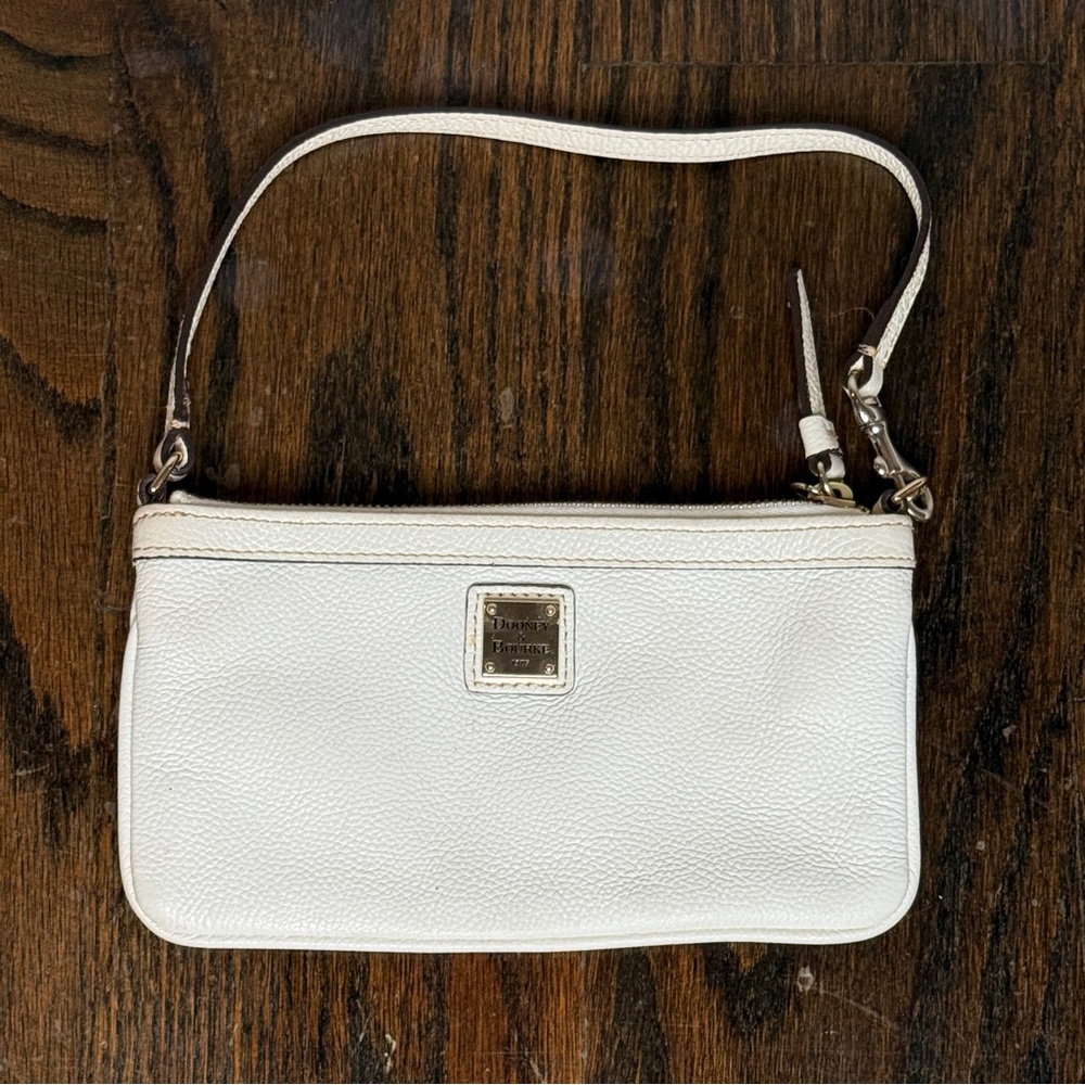 Dooney & Bourke White Leather Wristlet Mini Bag Size 8"x4.5" Zip closure